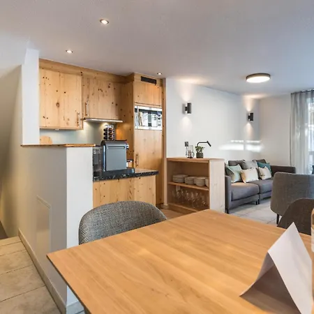 Arctis - Lea Zermatt